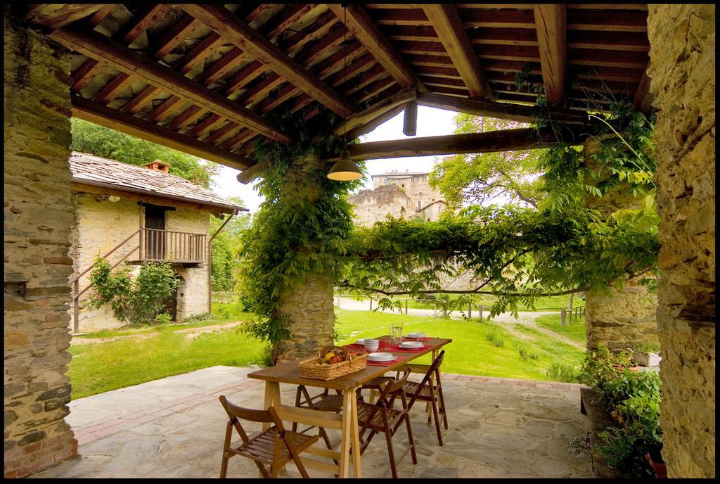 Agriturismo Famiglia Al Castello Di Bagnolo Bagnolo Piemonte Room photo