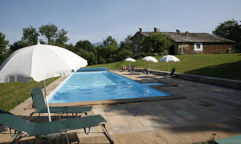 Agriturismo Famiglia Al Castello Di Bagnolo Bagnolo Piemonte Exterior photo