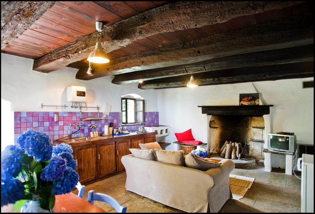 Agriturismo Famiglia Al Castello Di Bagnolo Bagnolo Piemonte Room photo